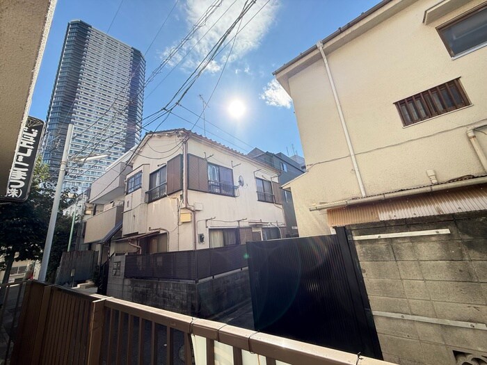 物件内観写真21　(室内からの展望)