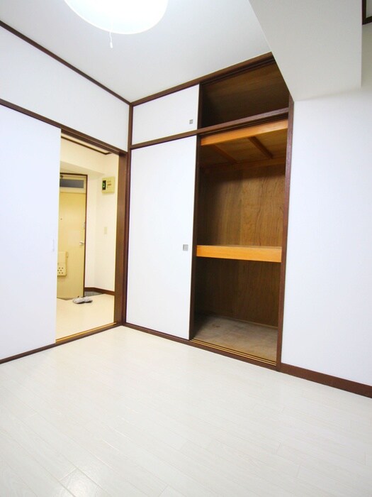 物件内観写真8　(収納)