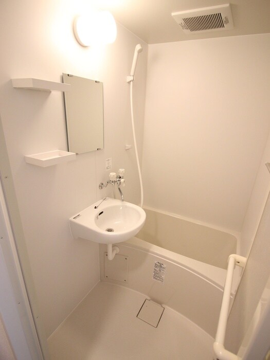 物件内観写真10　(バス／シャワールーム等)