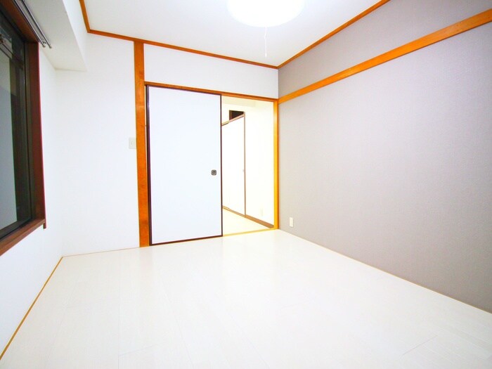 物件内観写真15　(居室)