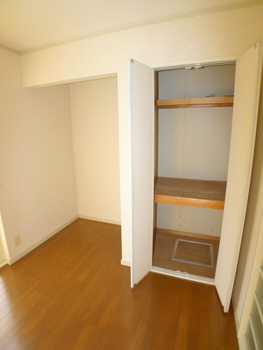 物件内観写真9　(収納)
