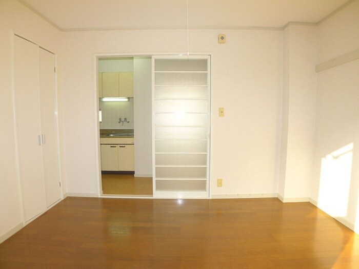 物件内観写真10　(居室)