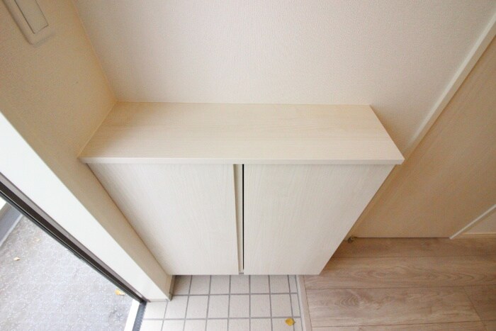 物件内観写真8　(靴箱)