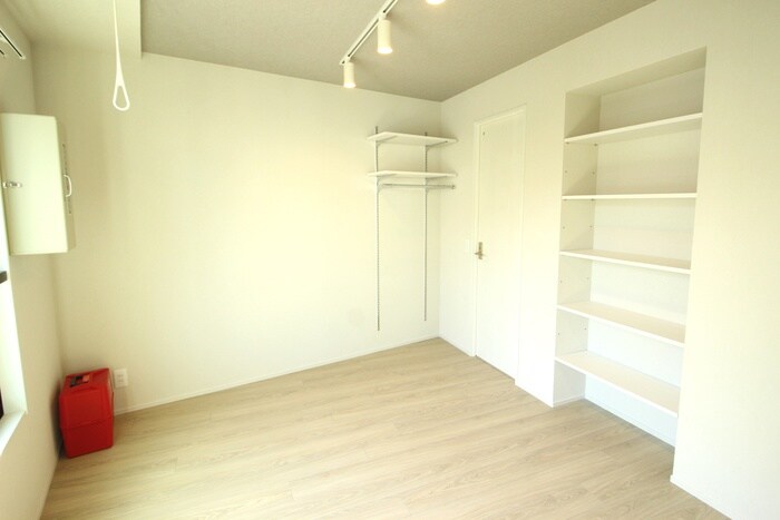 物件内観写真8　(居室)