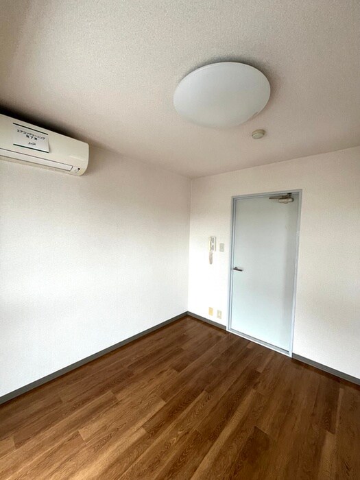 物件内観写真13　(居室)