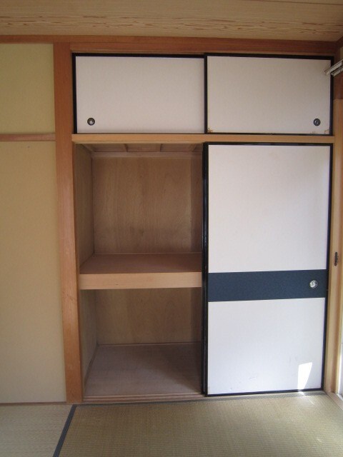 物件内観写真5　(収納)