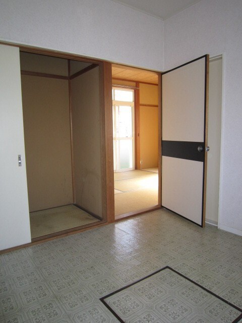 物件内観写真8　(居室)