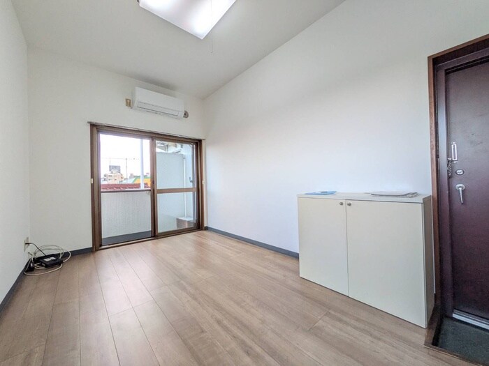 物件内観写真5　(居室)