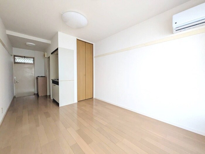 物件内観写真10　(居室)