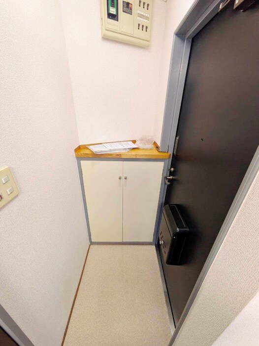 物件内観写真21　(玄関)