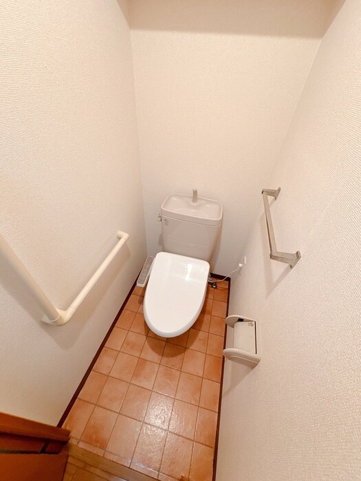 物件内観写真12　(トイレ)