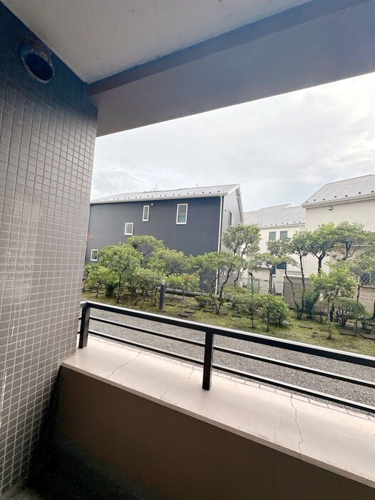 物件内観写真21　(室内からの展望)