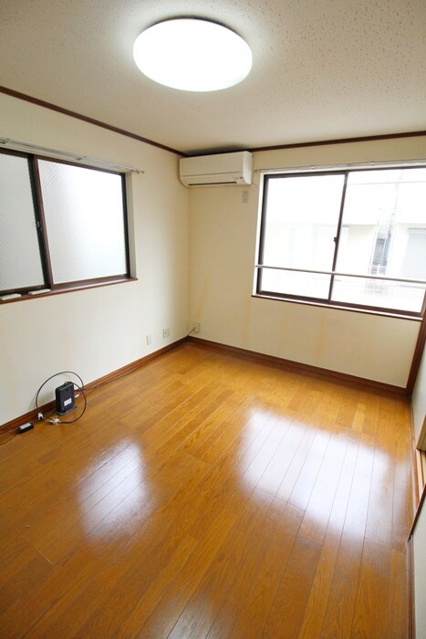物件内観写真7　(居室)