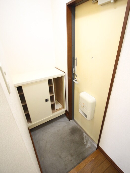 物件内観写真14　(玄関)