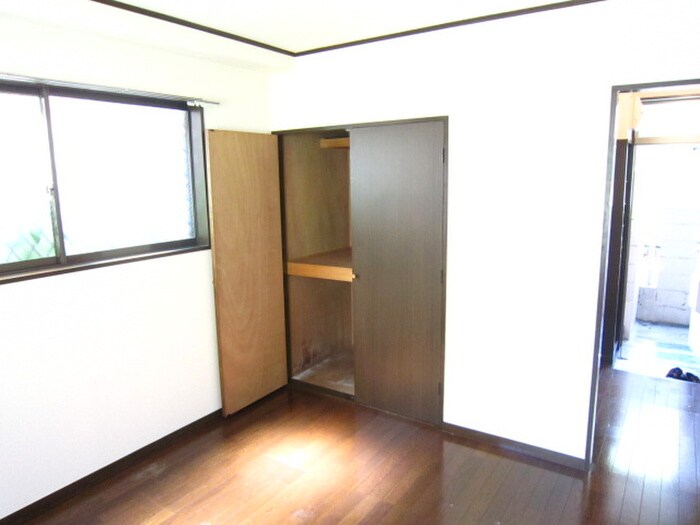 物件内観写真8　(収納)