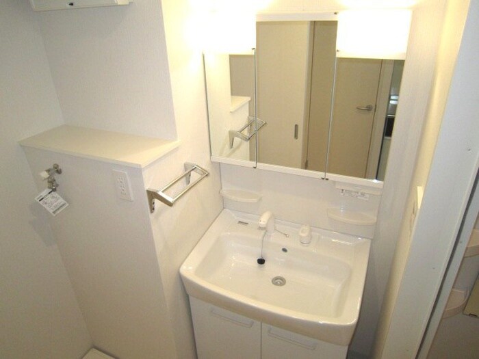 物件内観写真11　(洗面)