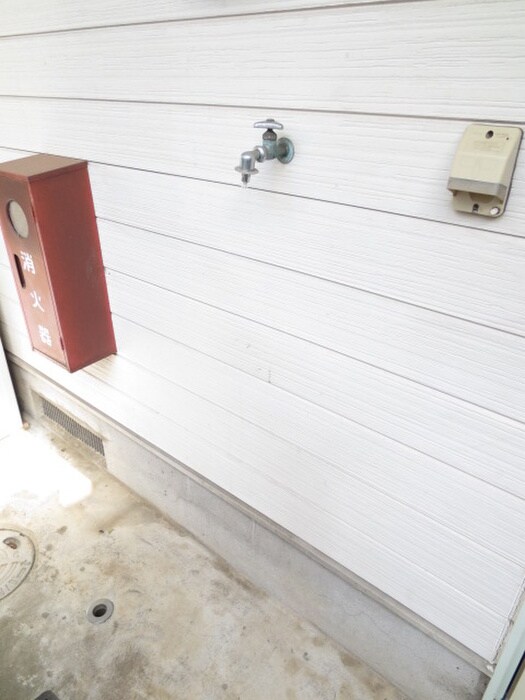 物件内観写真16　(洗濯機置場)