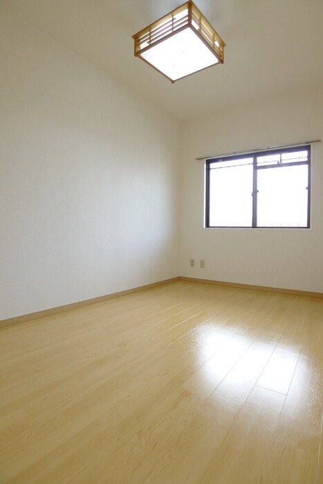 物件内観写真10　(居室)