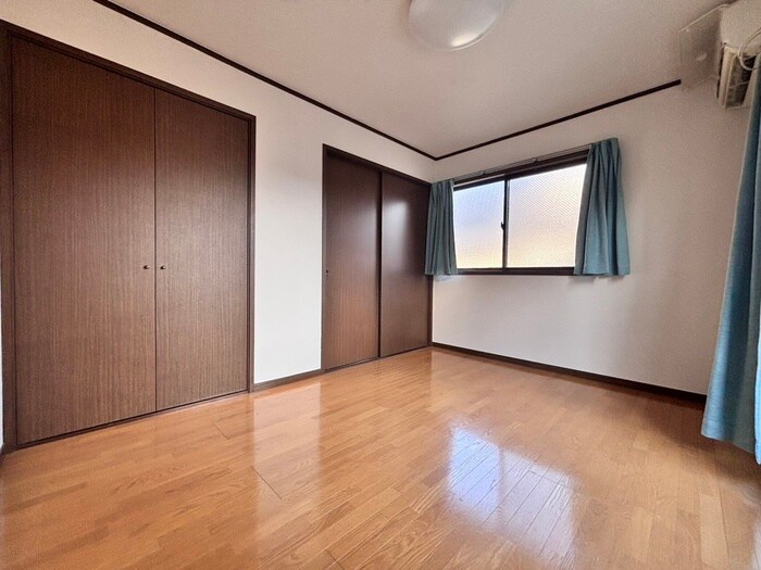 物件内観写真9　(居室)