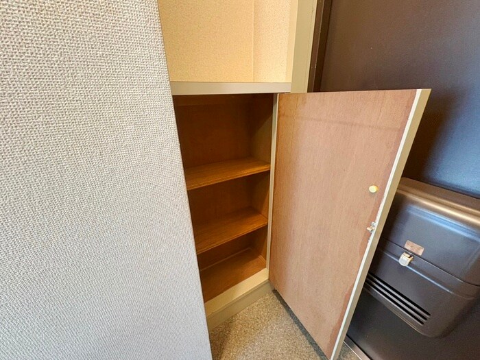 物件内観写真18　(靴箱)
