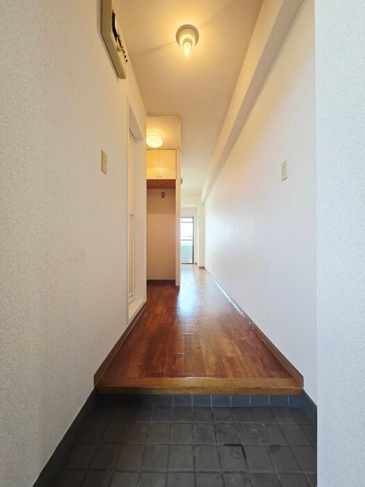 物件内観写真19　(廊下)