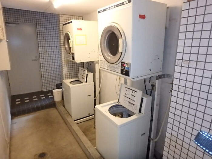 物件外観写真4　(建物設備)