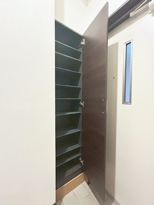 物件内観写真18　(靴箱)