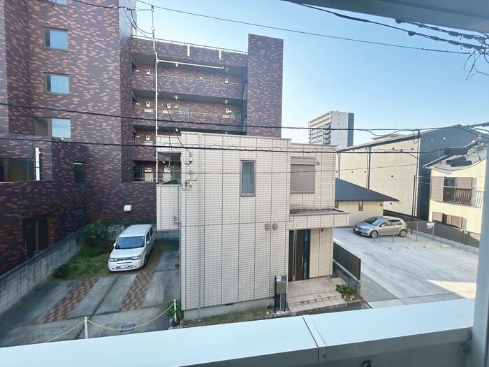 物件内観写真22　(室内からの展望)