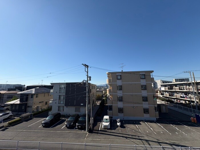 物件内観写真18　(室内からの展望)