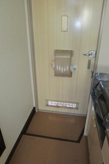 物件内観写真15　(玄関)