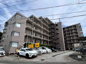 エルム大倉山外観写真