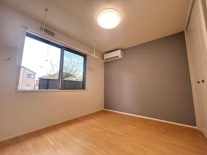 物件内観写真8　(居室)