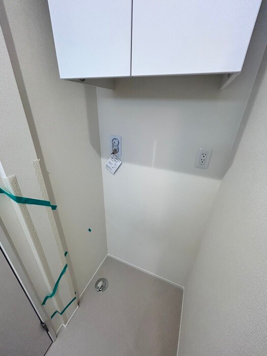 物件内観写真14　(洗濯機置場)