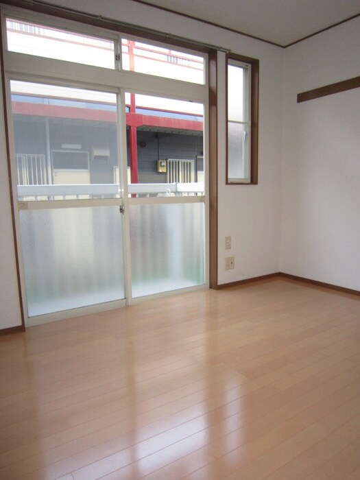 物件内観写真8　(居室)