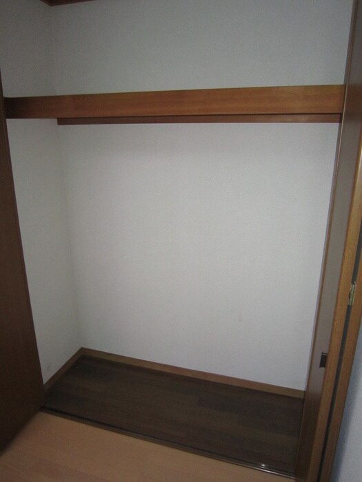 物件内観写真11　(収納)