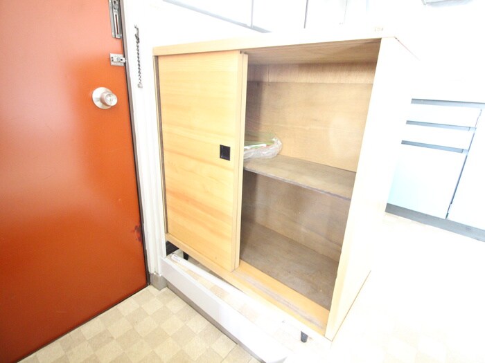 物件内観写真13　(靴箱)