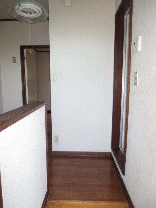 物件内観写真7　(玄関)