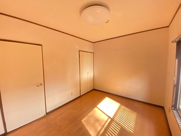 物件内観写真8　(居室)