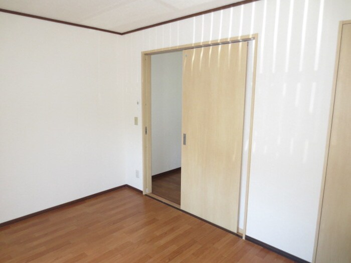 物件内観写真10　(居室)