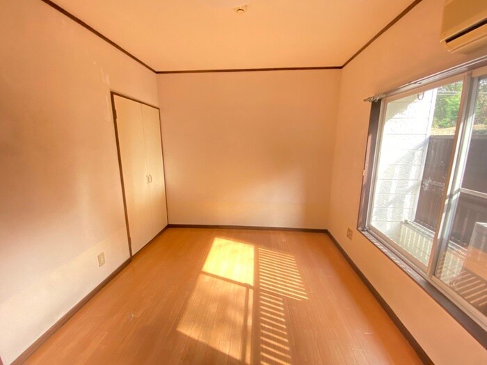 物件内観写真12　(居室)