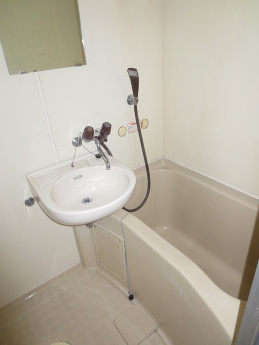 物件内観写真13　(バス／シャワールーム等)