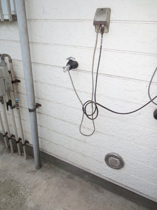 物件内観写真15　(洗濯機置場)