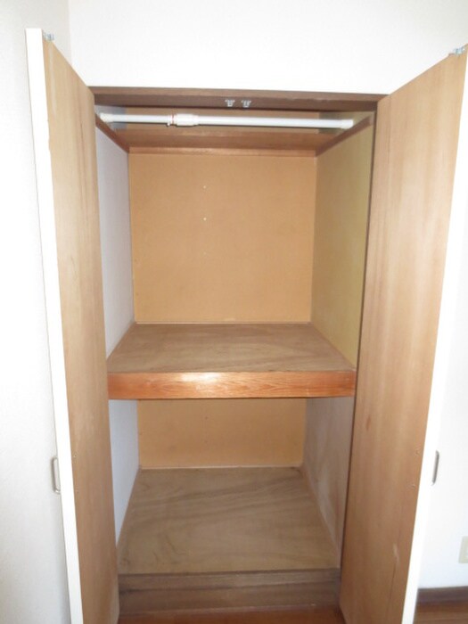 物件内観写真16　(収納)