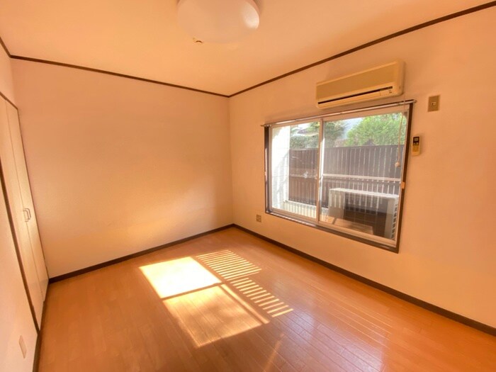 物件内観写真21　(居室)