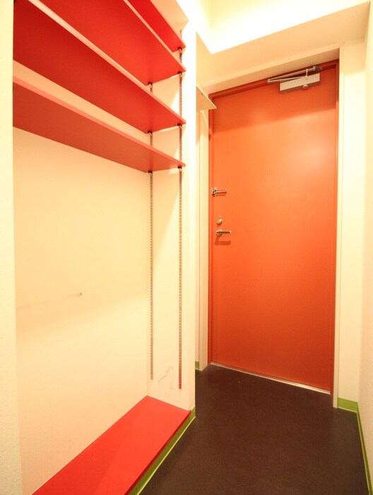 物件内観写真18　(玄関)