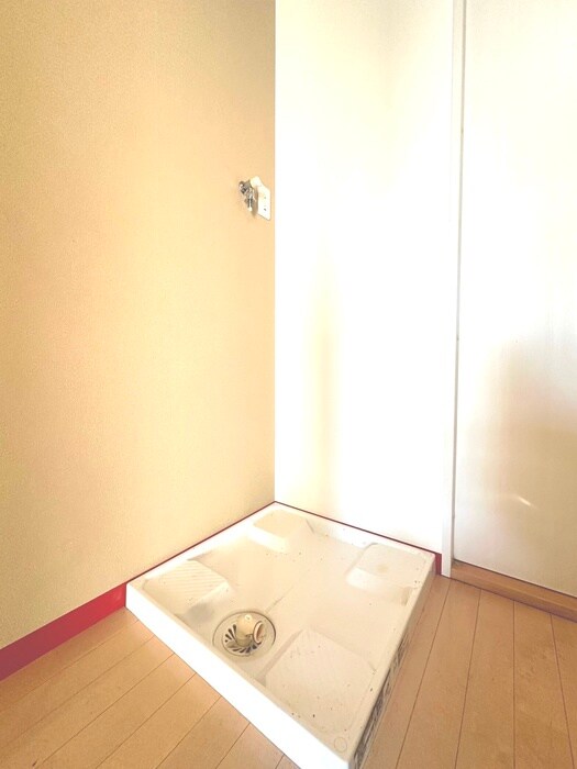 物件内観写真22　(洗濯機置場)