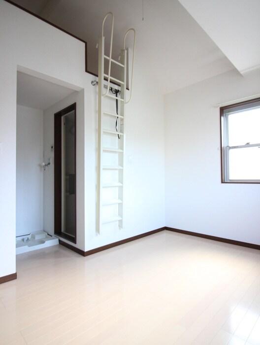 物件内観写真9　(居室)