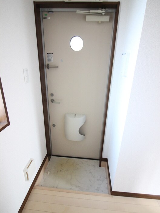 物件内観写真19　(玄関)