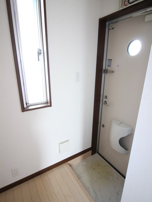 物件内観写真20　(玄関)