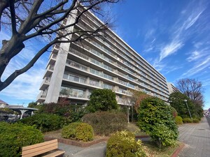 大倉山ハイム７号棟（204）外観写真